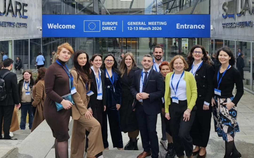 Pročelnica Mara Gadžo predstavlja Europe Direct Proložac na skupu Europske komisije